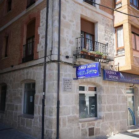 Apartamentos Turisticos Empecinado Roa Exteriér fotografie