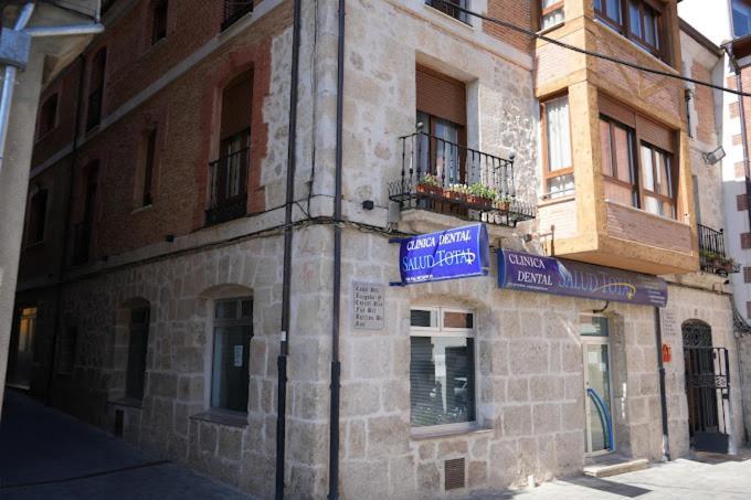 Apartamentos Turisticos Empecinado Roa Exteriér fotografie