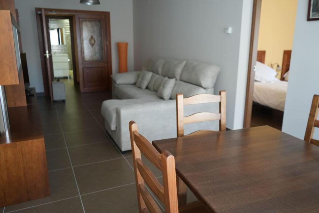 Apartamentos Turisticos Empecinado Roa Exteriér fotografie